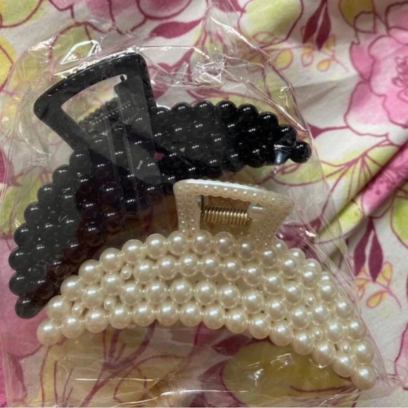 2pcs Faux Pearl Hair Claw - Picture 8 of 11